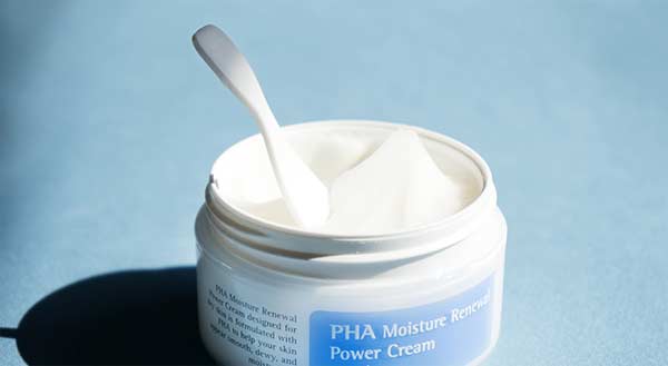 Cả triệu phụ nữ đang dùng axit dưỡng da, phương pháp đó là gì? - 3