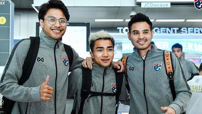 Bộ ba ngôi sao&nbsp;Thái Lan đang thi đấu giải J-League (Nhật Bản)&nbsp;gồm Thitiphan Puangjan, Chanathip Songkrasin và Theerathon Bunmathan (từ trái sang)