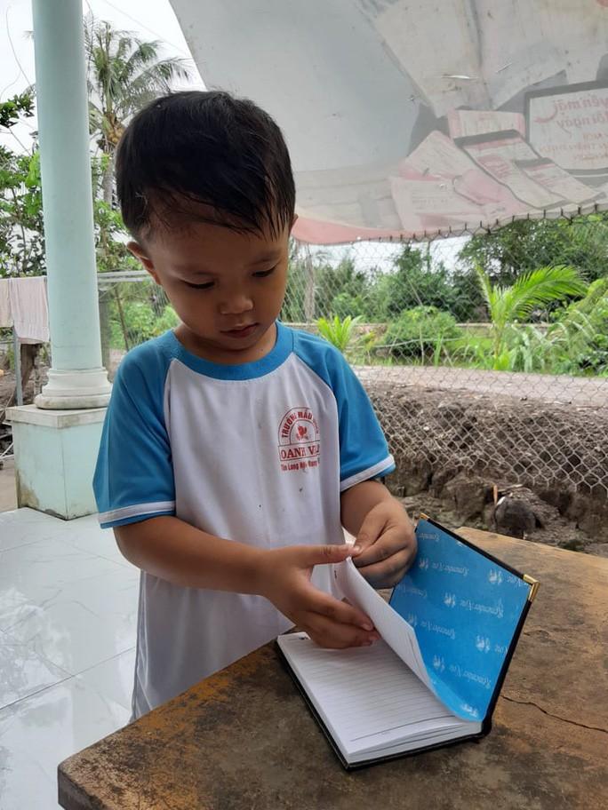 Phát đã đi mẫu giáo