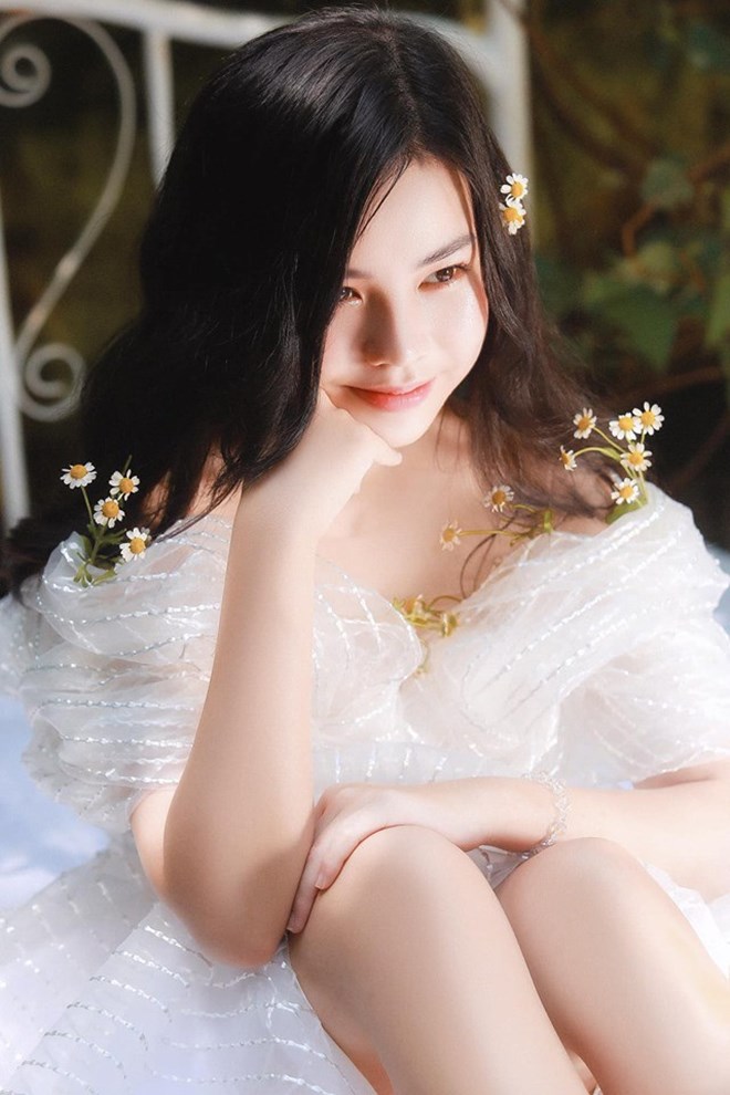 Nữ diễn viên đóng cảnh nhạy cảm năm 13 tuổi giờ ra sao? - 3