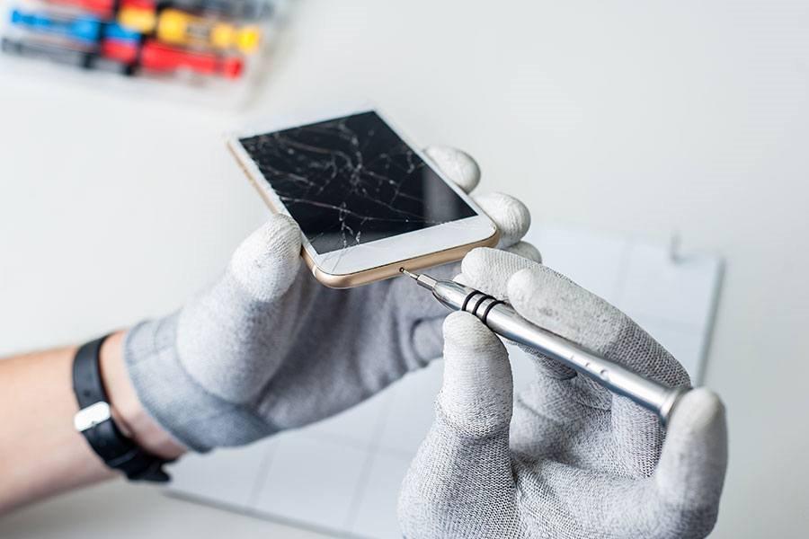 Apple sẽ cho phép các cửa hàng bên ngoài được sửa chữa iPhone - 1