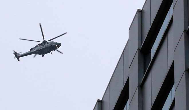 Trực thăng được chính quyền Hong Kong triển khai bay tuần tra ngày 31-8. Ảnh: SCMP