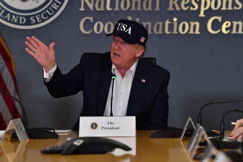 Tổng thống Donald Trump thừa nhận chưa từng nghe về bão cấp 5 (Ảnh: GETTY)