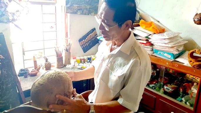 Khi chọn dừa khô phải chọn loại lớn trái, tròn đều