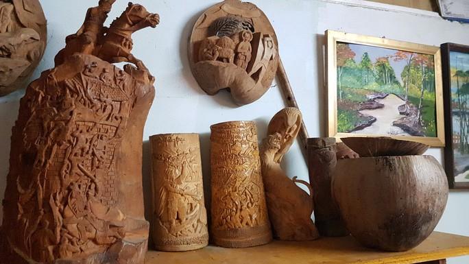 Thổi hồn vào vỏ dừa khô, bán 1,2 triệu đồng/cái - 9