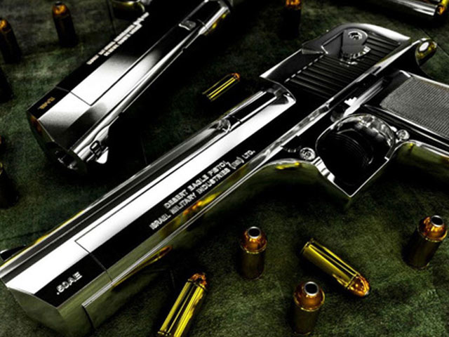 Media - Những điều ít biết về sức mạnh của khẩu súng "lục bạc" trong trò chơi Half-Life huyền thoại