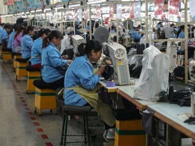 Kinh doanh - Các công ty Mỹ vẫn "lao vào" Trung Quốc bất chấp yêu cầu từ ông Trump