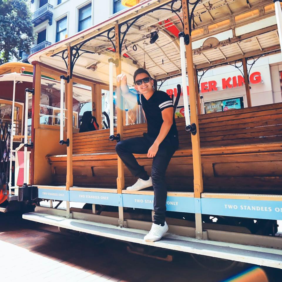 Thành Vinh cũng gửi lời chúc mừng Quốc Khánh và bày tỏ niềm tự hào khi là người Việt Nam