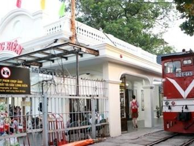 Tin tức trong ngày - Ga Long Biên "trăm tuổi" thay áo mới đẹp đến ngỡ ngàng