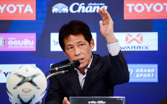Trong thành phần ban huấn luyện của tuyển Nhật Bản, HLV trưởng Akira Nishino  cũng nhận mức lương "khủng". Ông mới bắt đầu dẫn dắt tuyển Thái Lan từ tháng 8/2019.