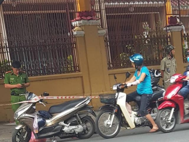 Pháp luật - Giành chỗ bán trên lề đường, dùng dao chặt thịt chém đối thủ