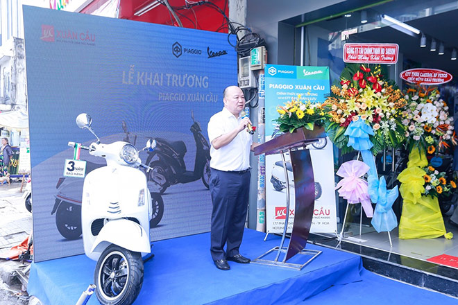  Ông Tô Dũng phát biểu trong lễ khai trương