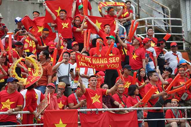 Quang Hải và các đồng đội sẽ được
truyền nhiệt từ CĐV nhà