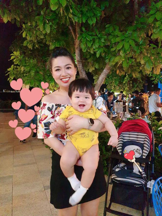 Vẻ đẹp của “gái một con” khiến Lê Khánh ngày càng quyến rũ