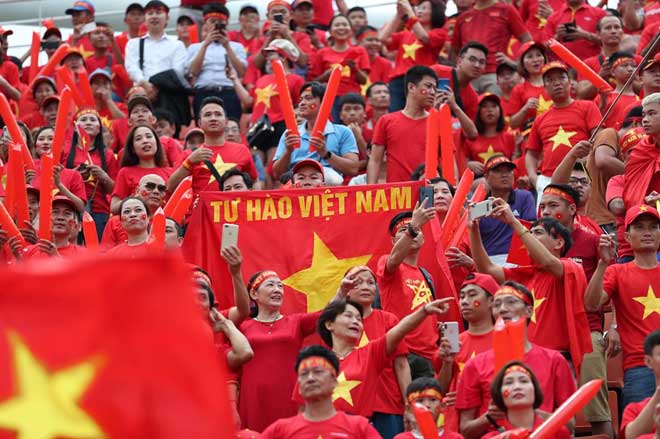 Các CĐV Việt Nam có mặt tại Thammasat