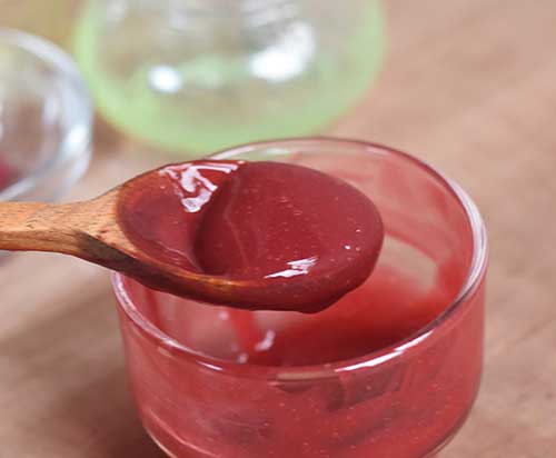 Dưỡng da trắng mịn từ kem dưỡng hoa hồng, lô hội tự làm - 2