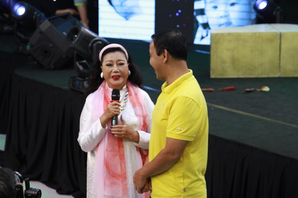 Nghệ sĩ Kim Cương trăn trở hình ảnh người mẹ nghèo ẵm con bị bệnh đến xin bà giúp đỡ