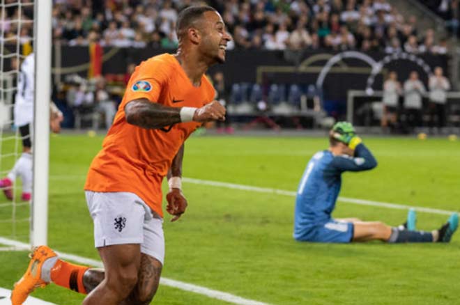 Depay góp phần làm nên 3/4 bàn thắng của Hà Lan vào lưới ĐT Đức