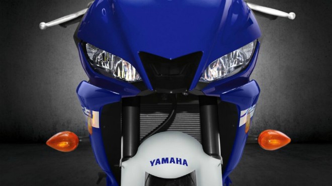 Môtô 2020 Yamaha R3 ra mắt các thị trường, vẫn bình mới rượu cũ - 2