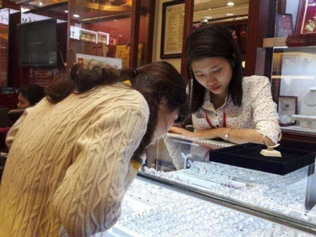 Kinh doanh - Giá vàng hôm nay 8/9/2019: Liên tiếp lao dốc, tuần tới vàng tăng hay giảm?