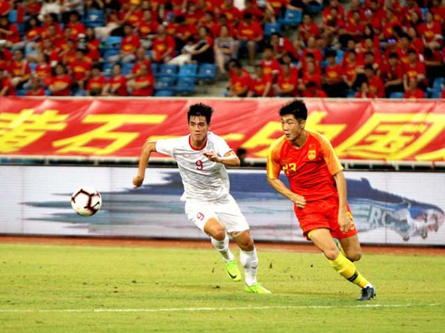 Bóng đá - Bình luận viên Quang Huy: Hãy gọi thầy Park là 'phù thủy'