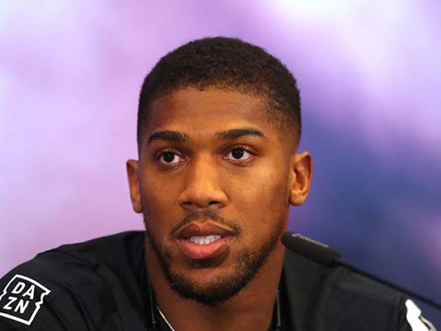 Thể thao - Tin thể thao HOT 9/9: Joshua làm fan đồng tính giận dữ