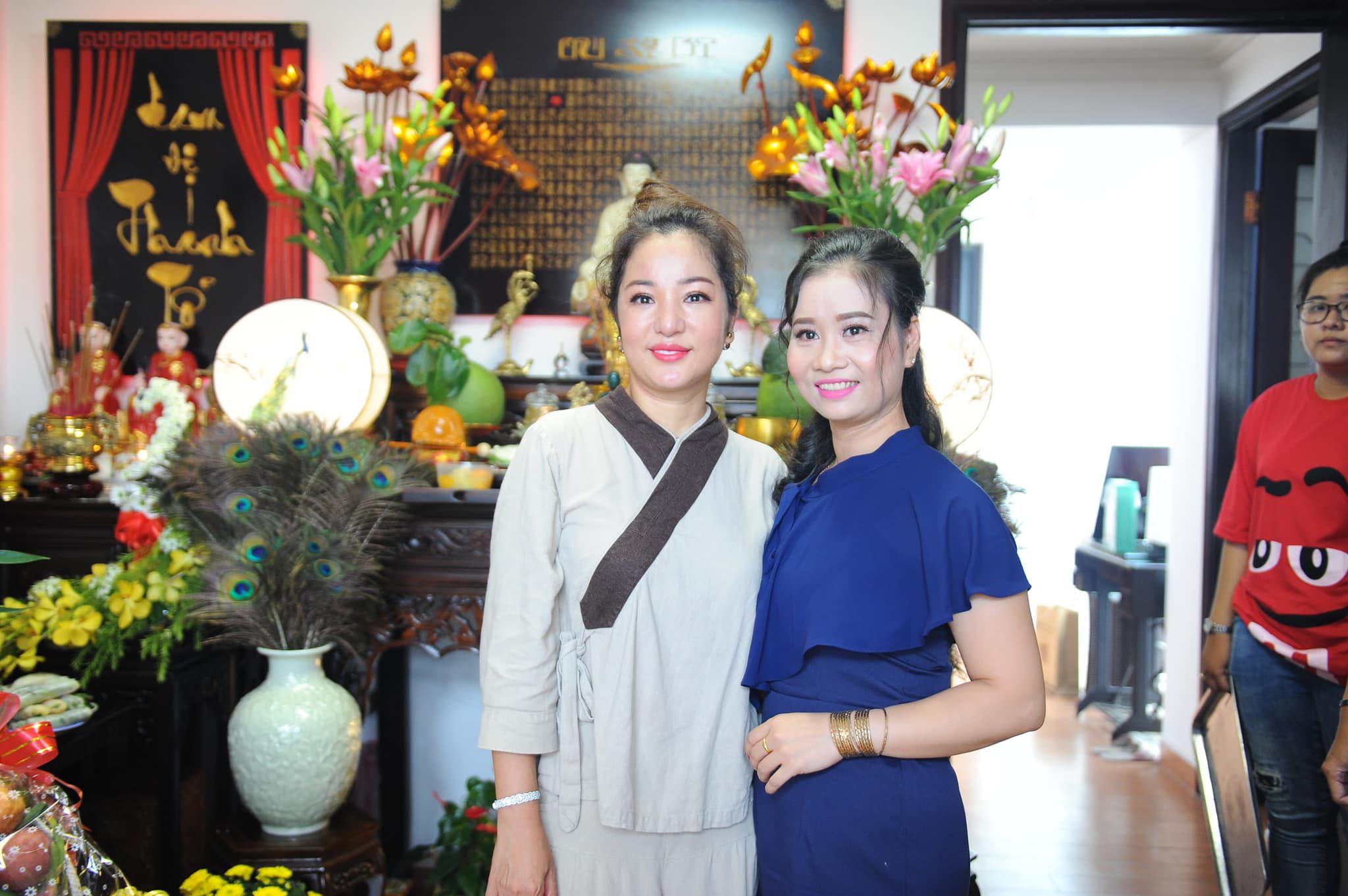 Thúy Nga lần đầu tổ chức cúng Tổ nghề ở Việt Nam sau khi sang Mỹ - 9