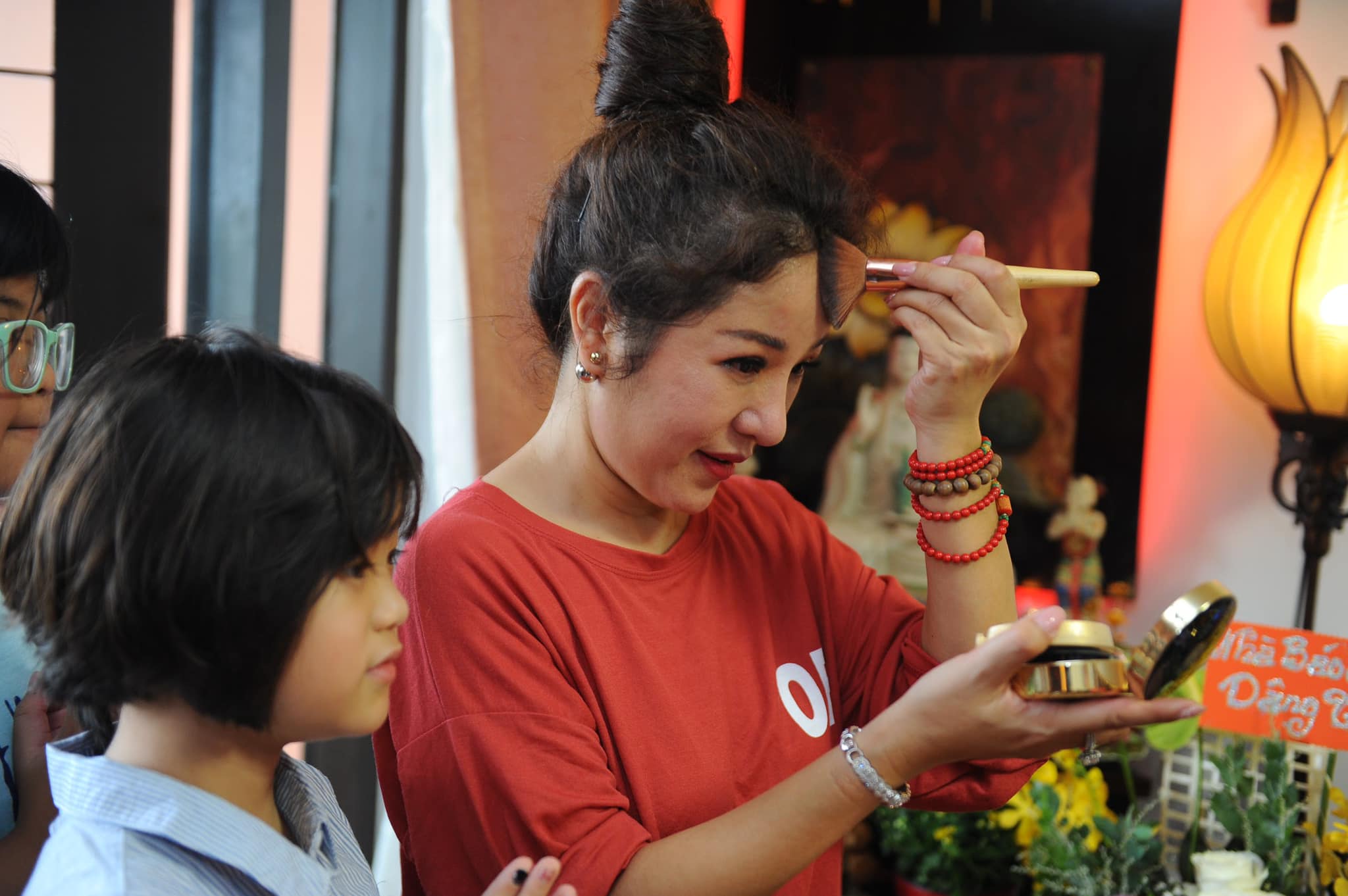 Thúy Nga lần đầu tổ chức cúng Tổ nghề ở Việt Nam sau khi sang Mỹ - 6