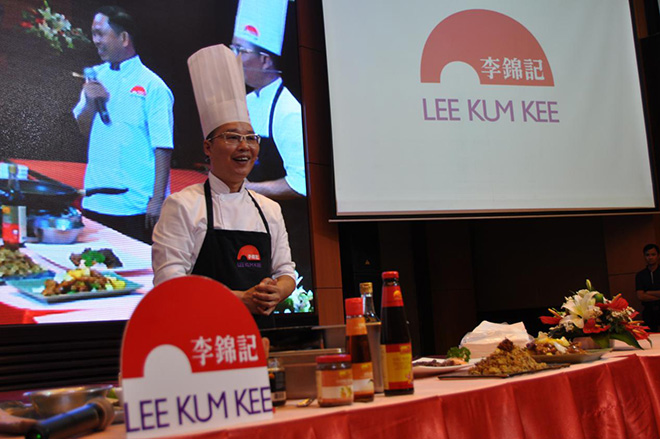 Khi chọn gia vị, đầu bếp Chan Kwok Keung chia sẻ ông chọn nhà sản xuất uy tín, sử dụng nguồn nguyên liệu chất lượng cao và sạch