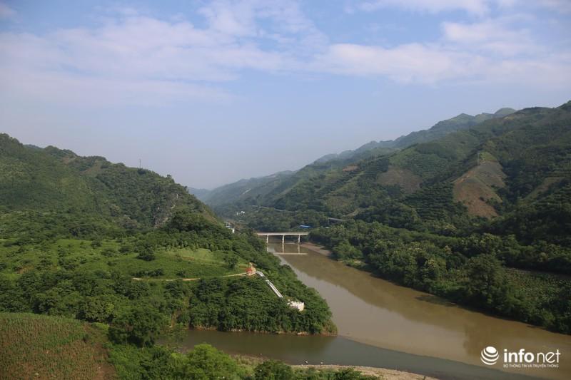 Trên đỉnh Lũng Pô – Nơi con sông Hồng chảy vào đất Việt - 5