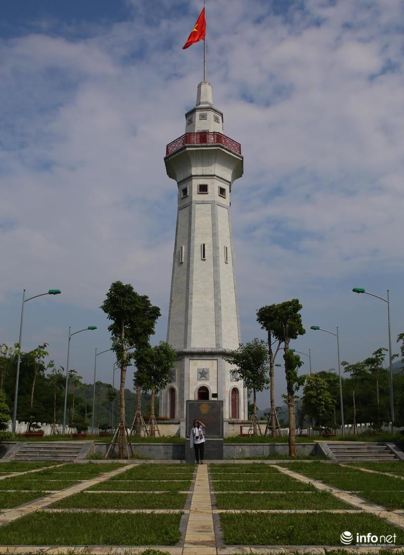 Trên đỉnh Lũng Pô – Nơi con sông Hồng chảy vào đất Việt - 1