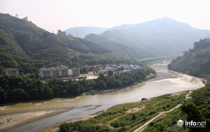 Trên đỉnh Lũng Pô – Nơi con sông Hồng chảy vào đất Việt - 7