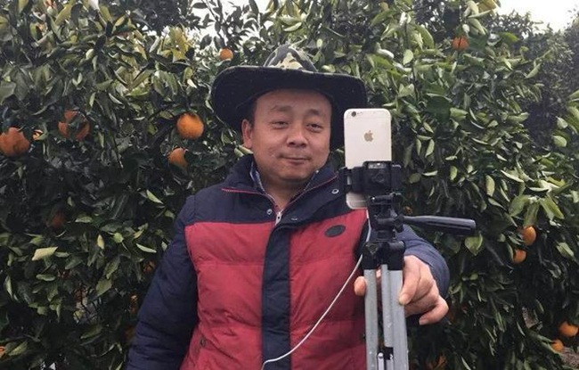 Taobao đặt mục tiêu 1000 người nông dân phát livestream tại 100 địa phương trong năm nay giúp họ kiếm 10.000 nhân dân tệ/tháng.