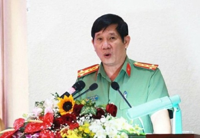  Ông Huỳnh Tiến Mạnh