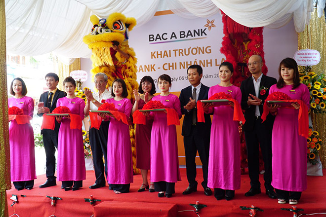 Nghi lễ cắt băng khai trương BAC A BANK Chi nhánh Lạng Sơn