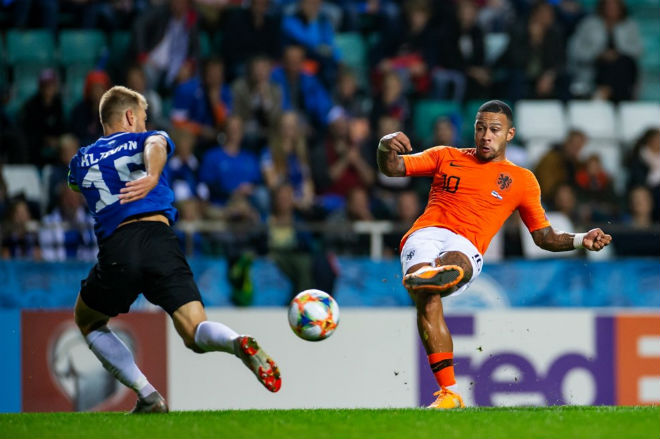 Depay rực sáng với cú đúp kiến tạo và 1 bàn thắng