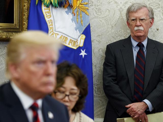 Ông Trump bất ngờ sa thải cố vấn an ninh quốc gia John Bolton