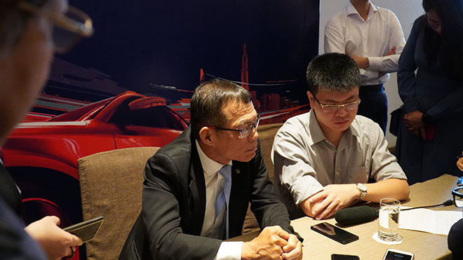 Phó TGĐ Vingroup chia sẻ về lần đầu tham dự Vietnam Motor Show của VinFast - 9