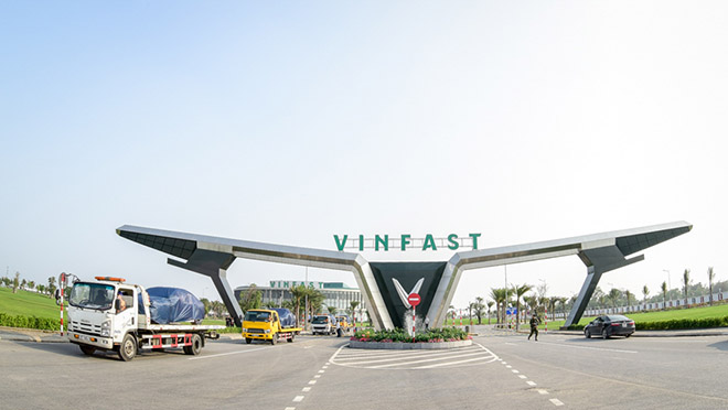 Phó TGĐ Vingroup chia sẻ về lần đầu tham dự Vietnam Motor Show của VinFast - 6