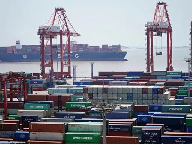 Kinh doanh - Trung Quốc xuống nước, tiết lộ 16 mặt hàng của Mỹ được miễn thuế