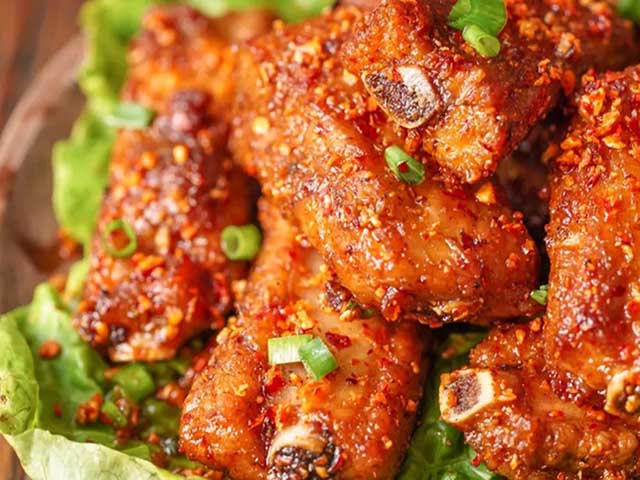 Ẩm thực - Cơm tối làm sườn chiên sốt tỏi sẽ gây "nghiện" cho cả nhà