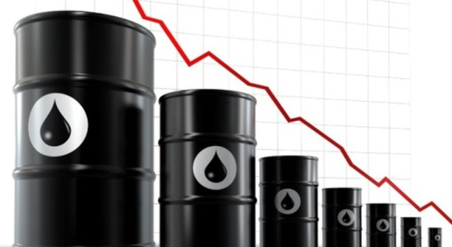 &nbsp;Giá dầu thế giới giảm mạnh gần 3% ngày 12/9