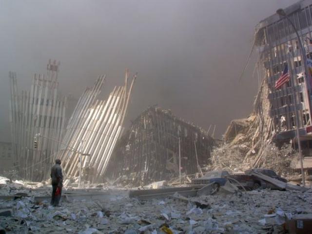 Thế giới - Sau 18 năm, xác định danh tính lính cứu hỏa tử vong trong thảm kịch 11.9