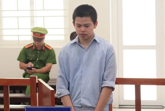Nghịch tử Đỗ Trọng Nhân tại tòa.&nbsp;