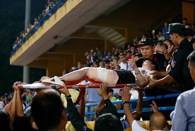  Chủ tịch UBND TP.Hà Nội yêu cầu công an TP.Hà Nội điều tra xử lý nghiêm vụ cổ động viên đốt pháo sang