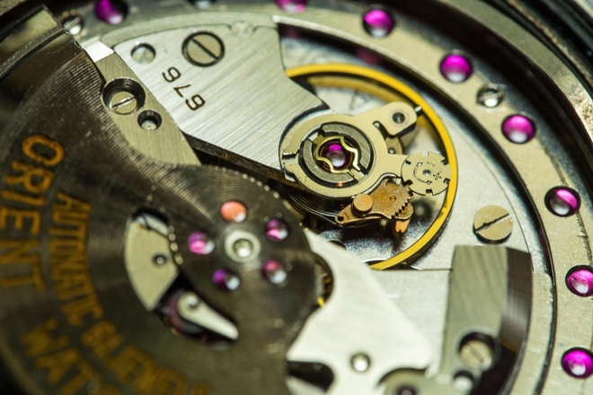 Siêu phẩm Máy 676 trong đồng hồ Orient automatic cổ - Grand Prix 64