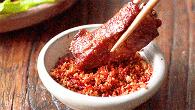 Cơm tối làm sườn chiên sốt tỏi sẽ gây "nghiện" cho cả nhà - 12