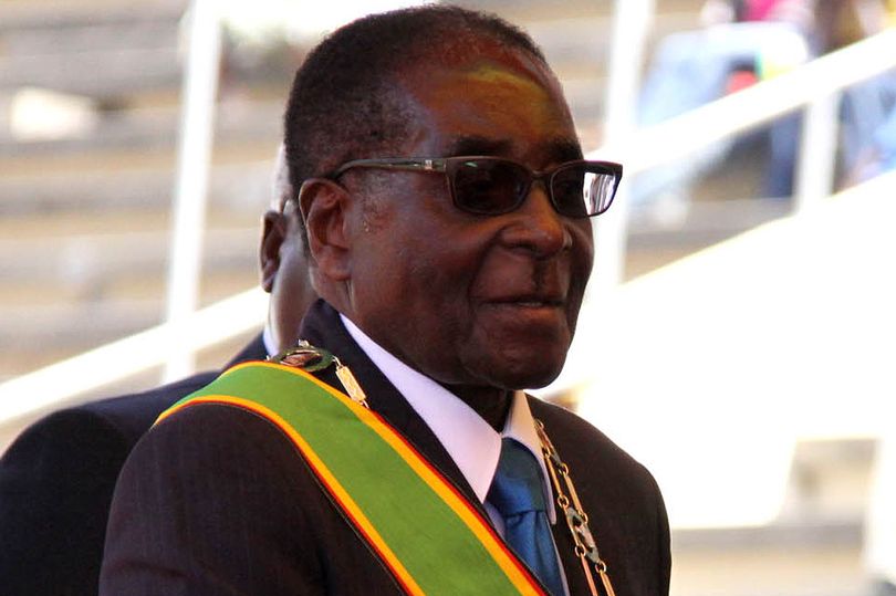 Cựu Tổng thống Zimbabwe Mugabe qua đời ở tuổi 95.