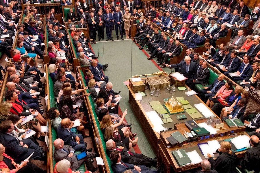 Khung cảnh náo loạn tại cuộc họp Quốc hội Anh (Nguồn: AFP)