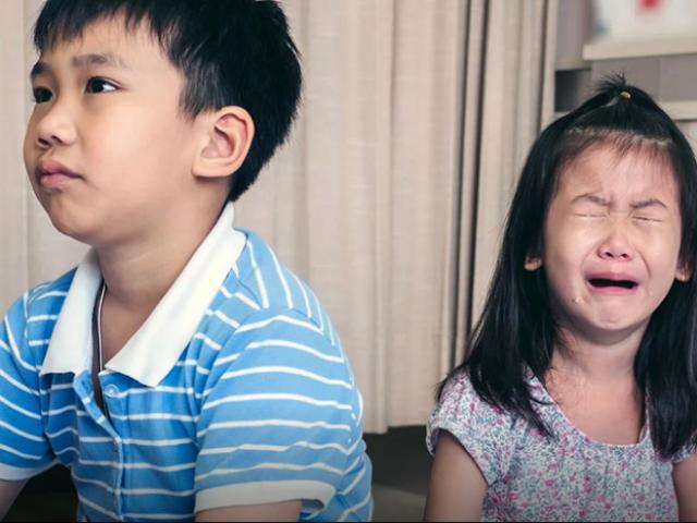 Giáo dục - du học - Khi các con tranh cãi, "quan tòa" cha mẹ phải giải quyết như thế nào?